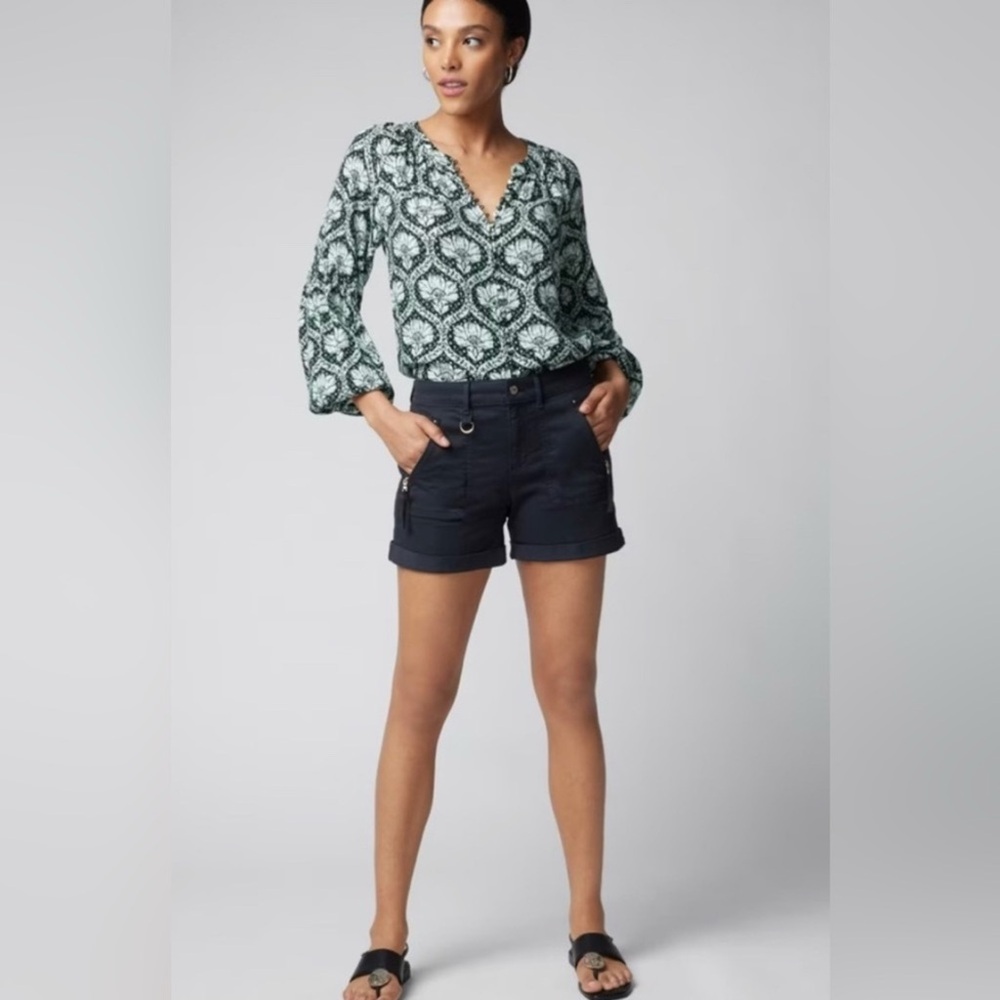 White House Black Market Crinkle Blouse - Picture 14 of 15